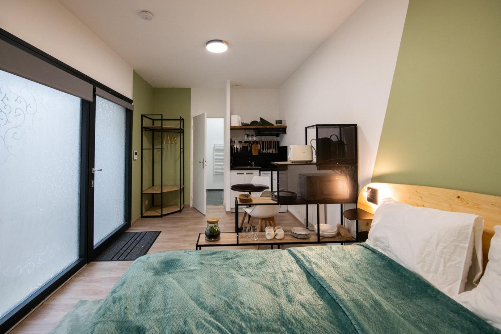 Suite Kella Tassin - Beau Studio Renove Exterior photo